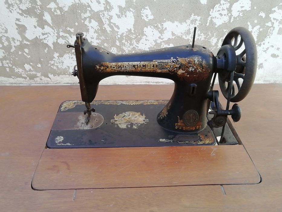 Máquina de costura Singer