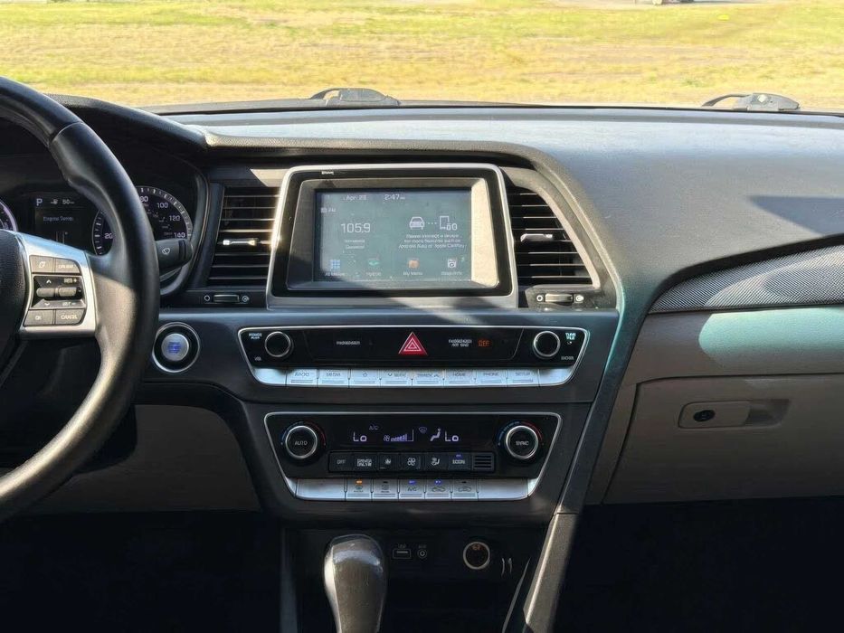 Hyundai Sonata Hybrid Limited      2017