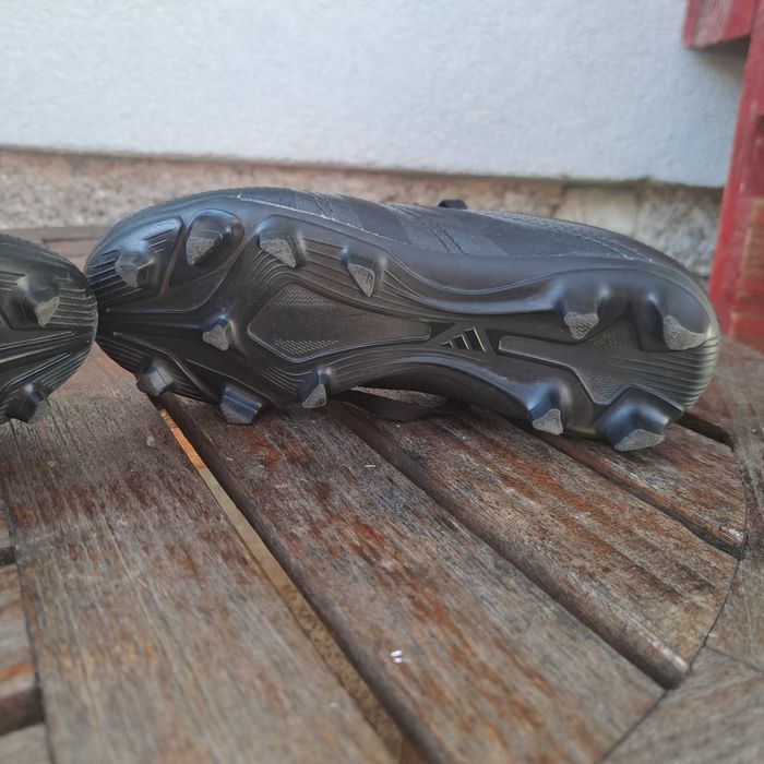 Chuteiras Predator numero 30