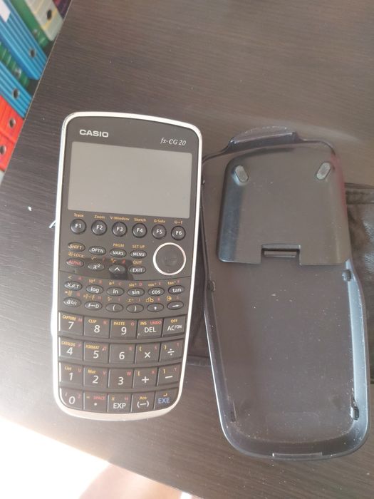 1 calculadora gráfica marca casio Fx cg 20 com bolsa em pele