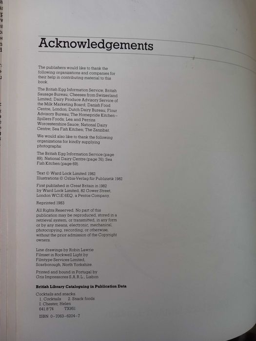 Livro - Cocktails e Snacks em inglês- portes incluídos