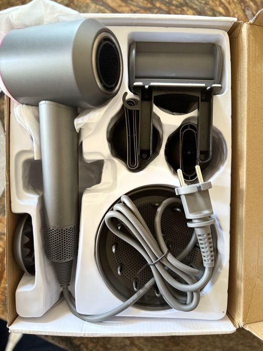 Фен для волос з диффузором