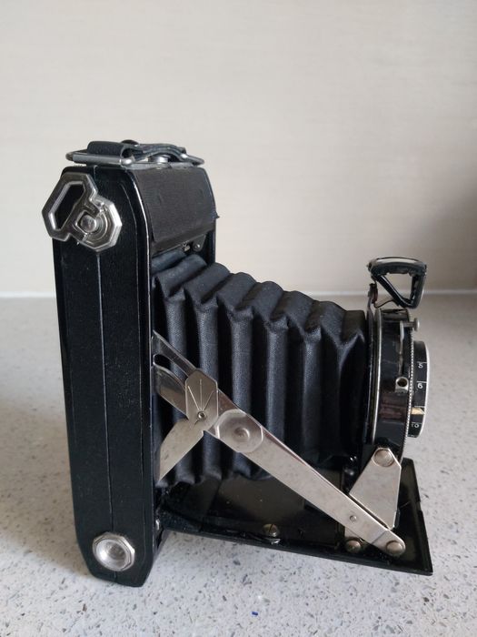 Máquina fotográfica de fole