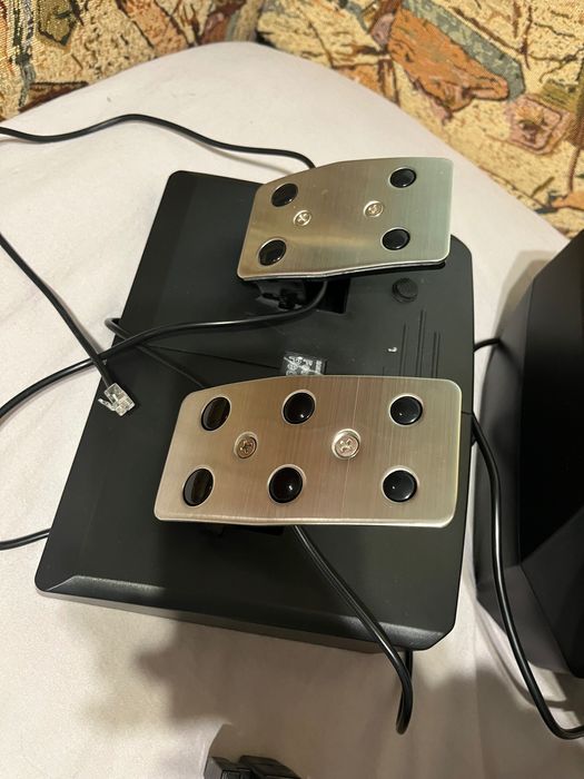 Ігрове кермо з педалями Cobra