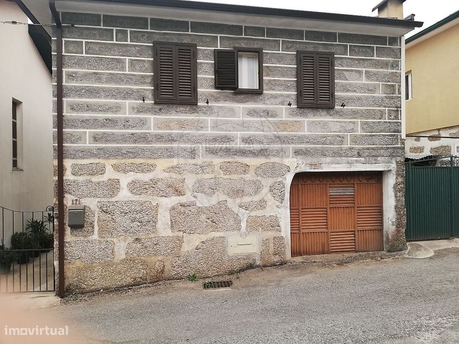 Moradia T2 para venda