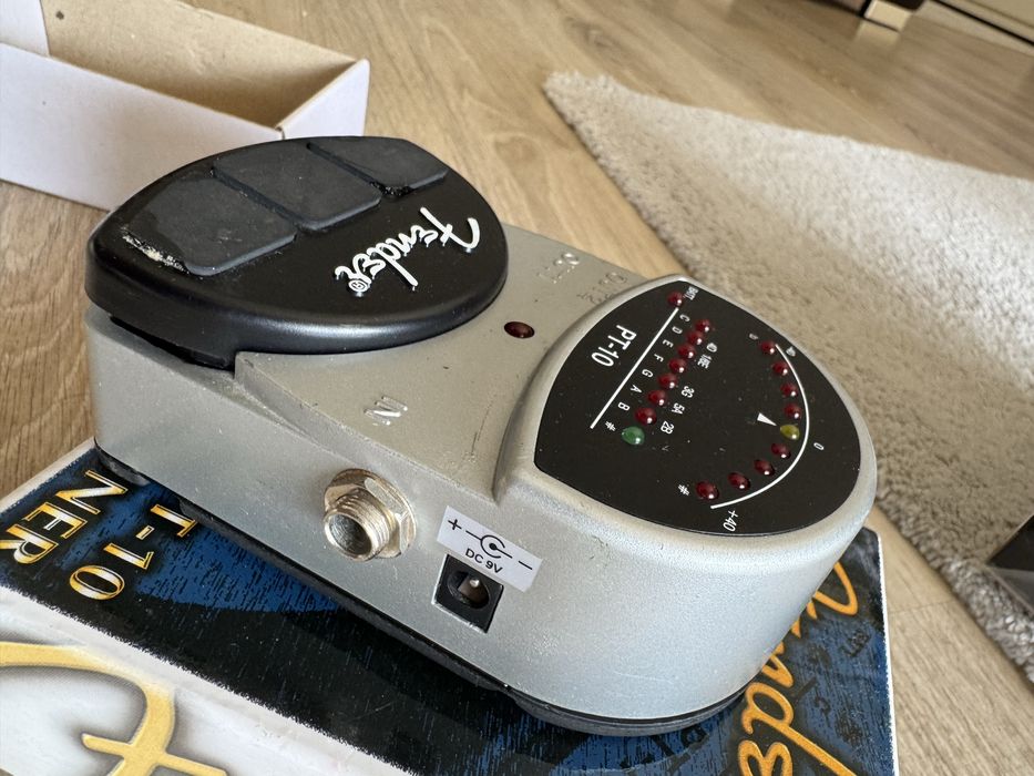 Pedal Afinador Fender