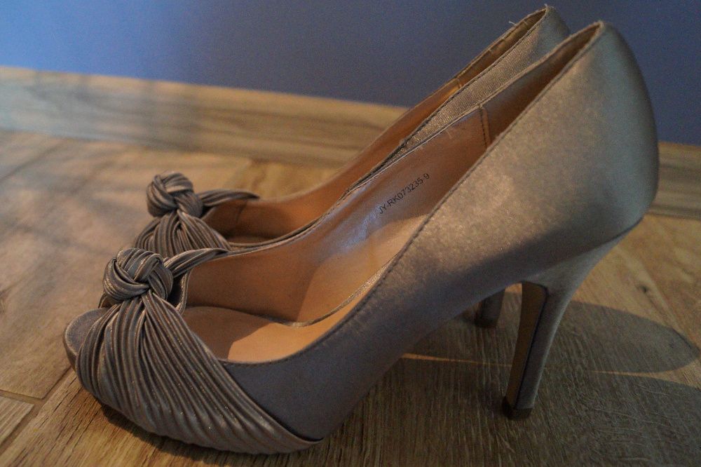 Sprzedam nowe buty tanio rozmiary 36-41