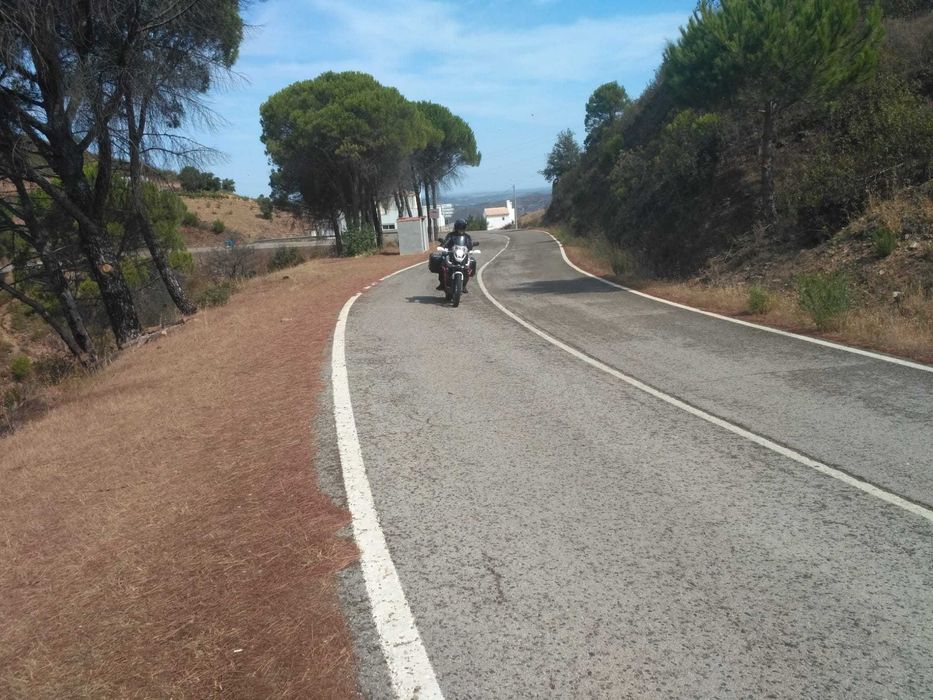 Tenere XTZ 660 ano 2010 (branco/vermelho)