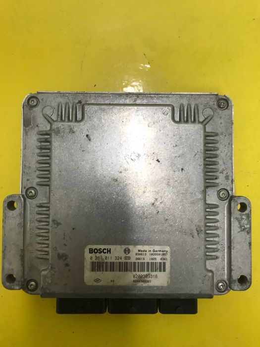 Блок управління двигуном Renault Laguna 0281011324 8200309316