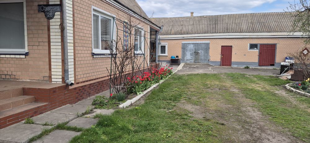 Продаж Будинку на березі річки