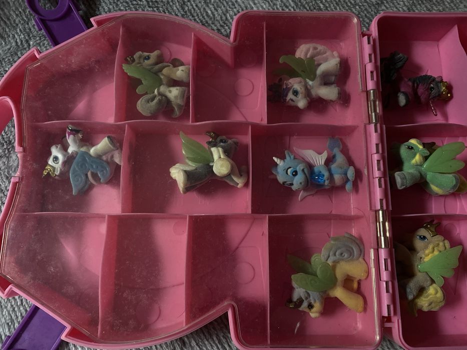 колекція поні filly з кейсом