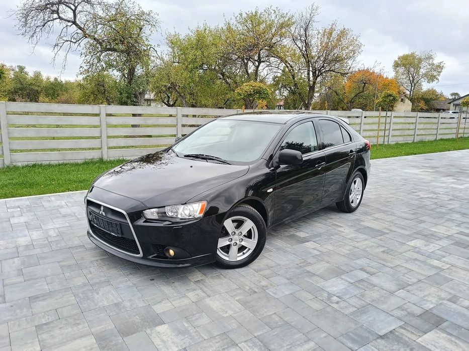 Mitsubishi Lancer