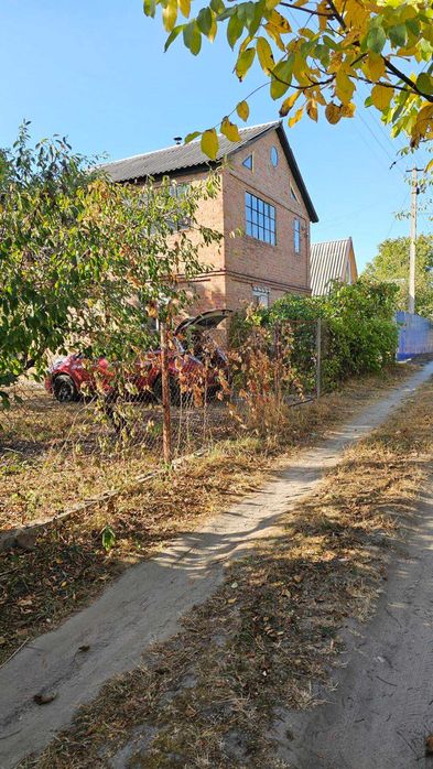 Цегляна дача 80 м² у Петрівці | 6 соток