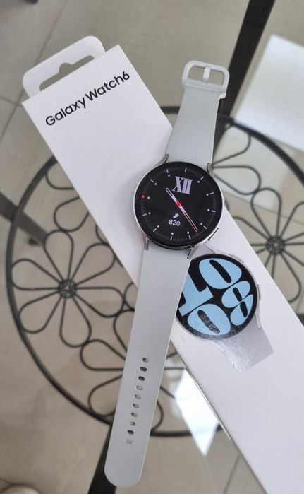 Часы Samsung Galaxy Watch 6