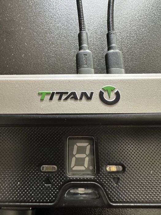 Titan Two + adapter Bluetooth | stan idealny | dowód zakupu | dodatki Baseus