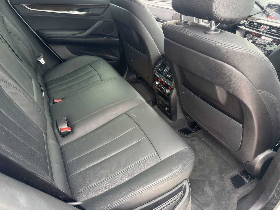 BMW X6 xDrive35i      2016