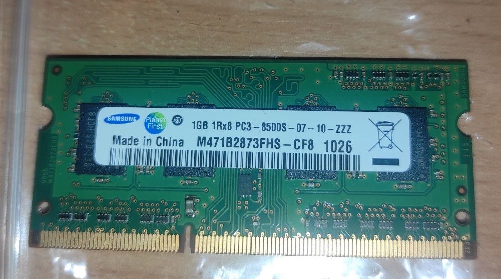 DDR3 1GB 1Rx8 PC3-8500s Оперативка для ноутбука Samsung