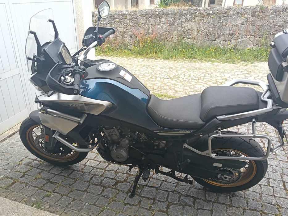 Cf moto 800mt como nova