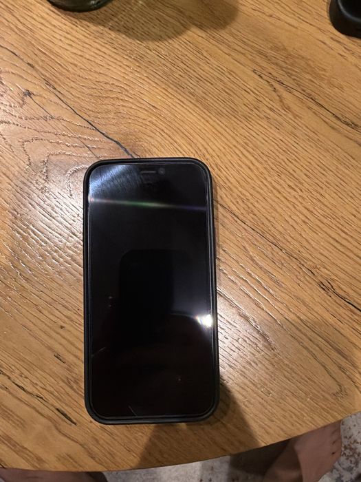 Telwfon Iphone 12 mini