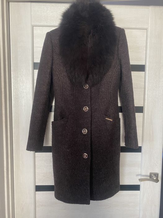 Демісезонне/осіннє/зимове жіноче пальто 44 (М) розміру