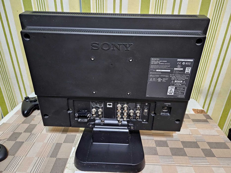 Професійний відео монітор Sony LMD-2030W (ретрогеймінг)