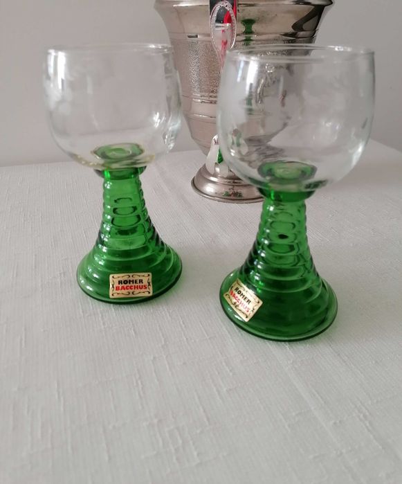 Келихи та чарки вінтаж