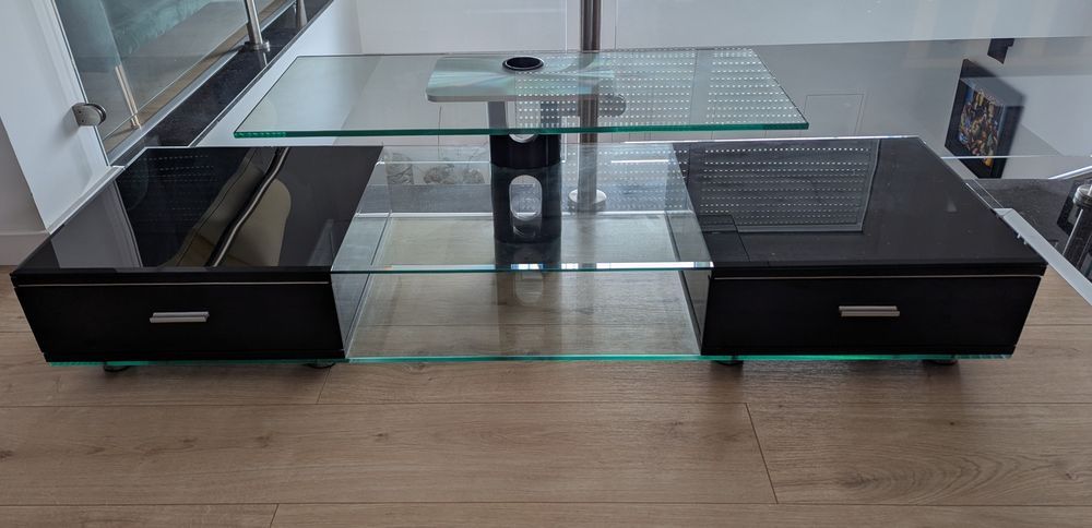 Móvel de TV em vidro