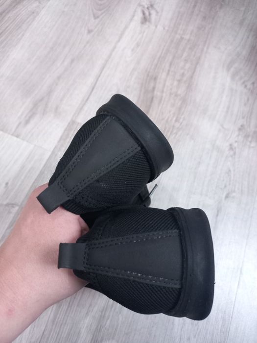 Buty młodzieżowe męskie 41