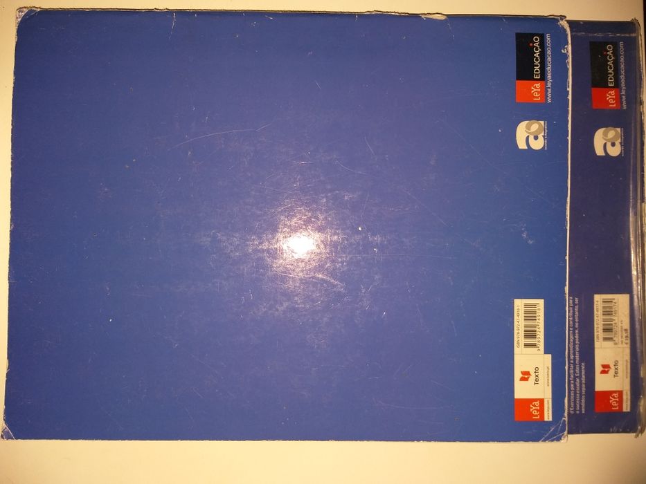 À Toi - Manual de Francês 8 ano