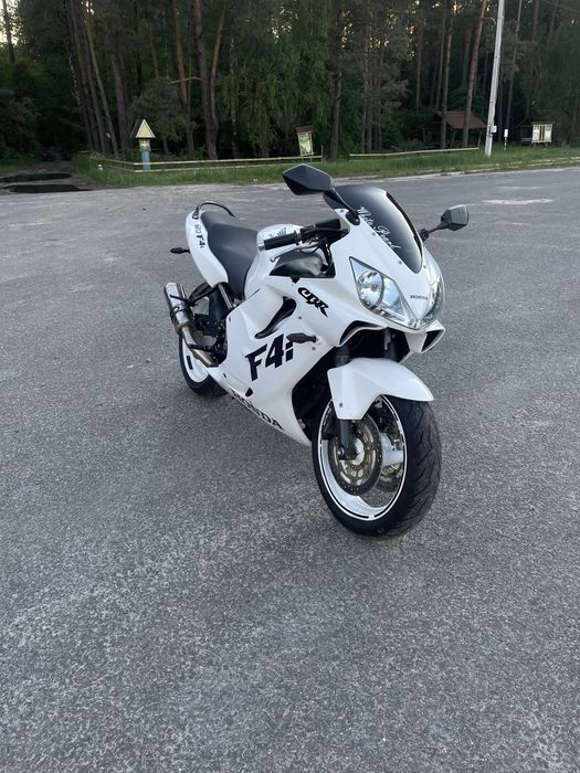 Honda cbr600 f4i