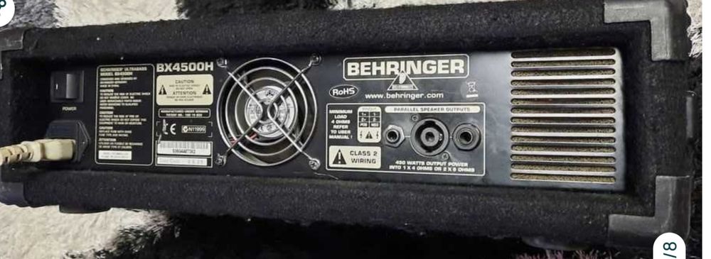 Cabeça amplificador De Bass da Behringer  Ultra BX 4500H. 450 wtts