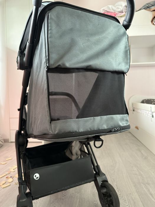 Коляска прогулочная