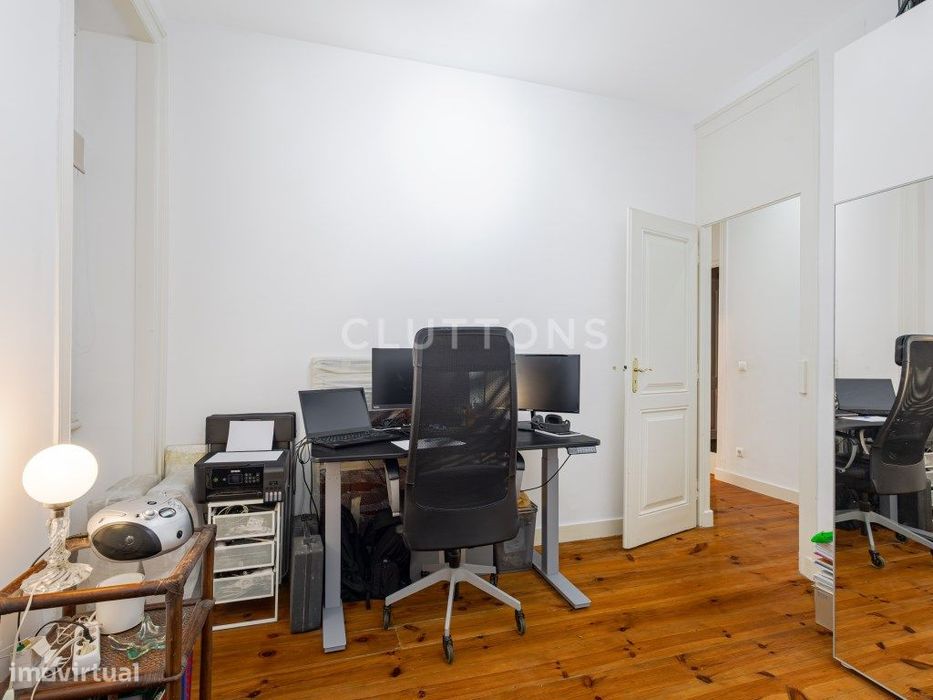Venda Apartamento T3 , 112 m2 Renovado Varanda, Estefânia - Lisboa