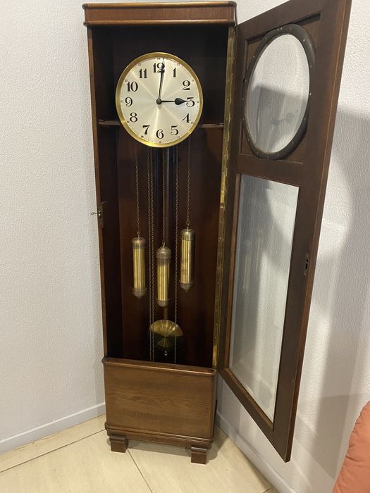 Relógio de sala antigo