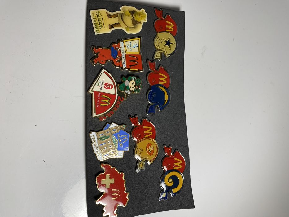 Pins/crachas McDonald’s dos países