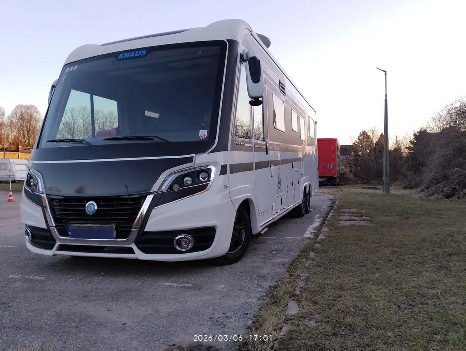 KNAUS Kamper  Sun i 900 LEG CHARISMA 245KM automat ,Pneumatik, MAX