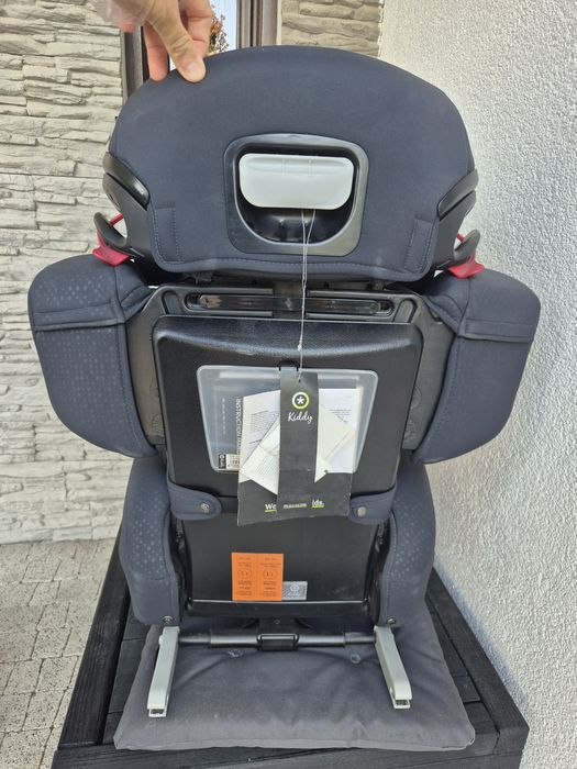 Fotelik Kiddy Cruiserfix 3, fotelik samochodowy (15-36kg) mata samochodowa gratis.