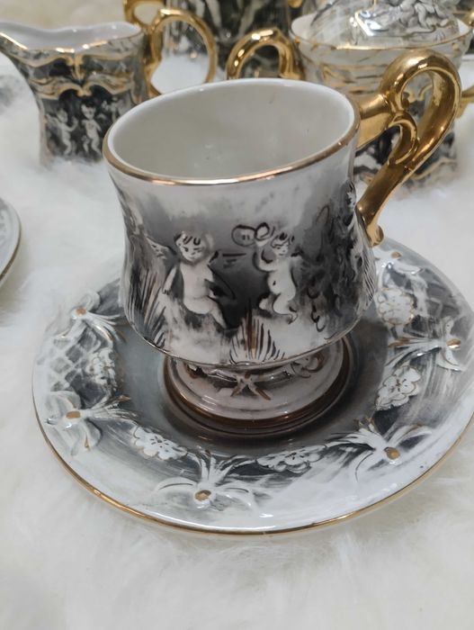 Conjunto de chá antigo