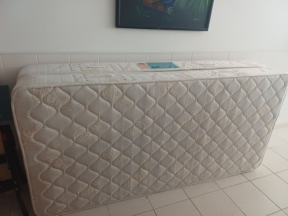 Vendo 2 Colchões 95x200
