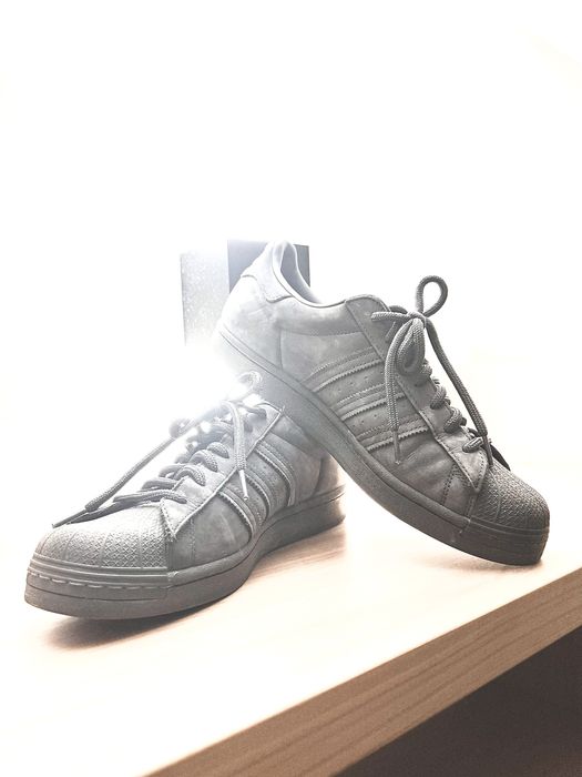 Sapatilhas Adidas superstar edição especial