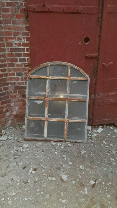 Okna loftowe metalowe używane