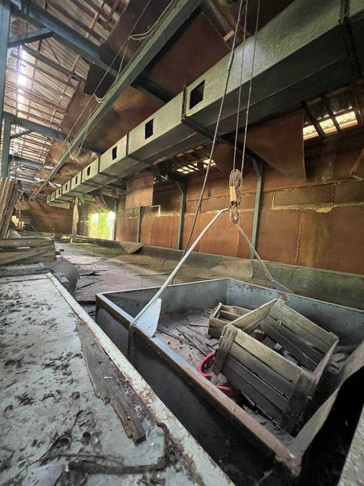 Продаж! Виробничо-складські приміщення 3ʼ050 м²