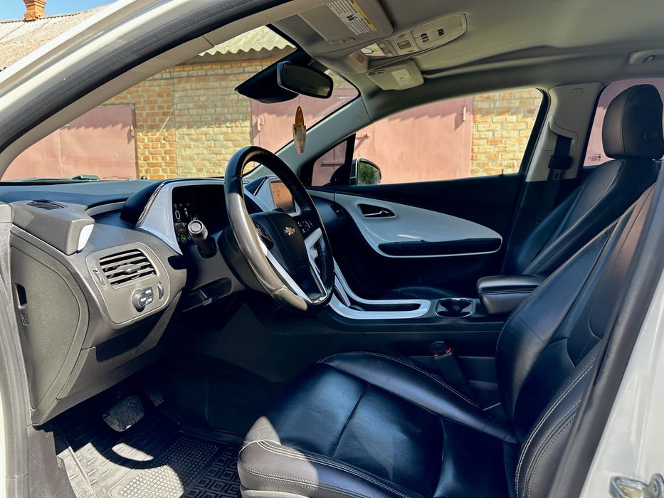 Chevrolet volt максимальна комплектація