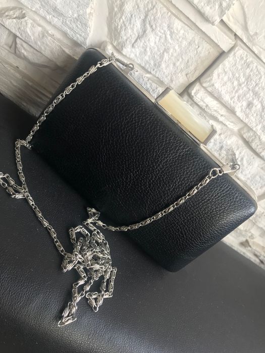 Чорний новий клатч