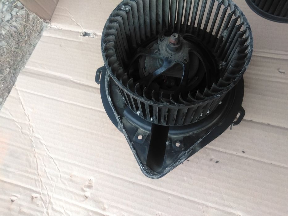 Моторчик пічки вентилятор печки Audi A 4 b5