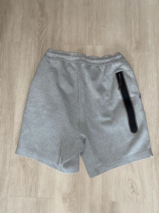 Шорти Nike tech fleece