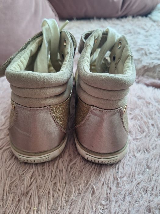Buty damskie Guess