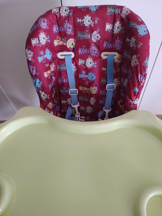 Cadeira de refeições para criança