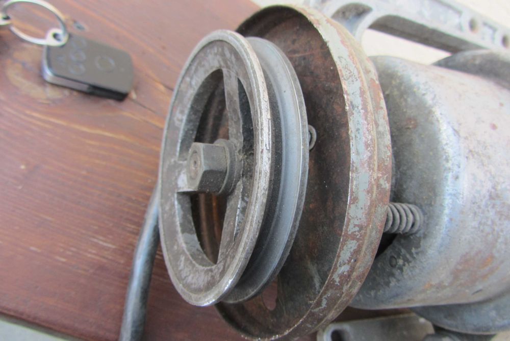 Silnik elektryczny do maszyny szwalniczej 230 v