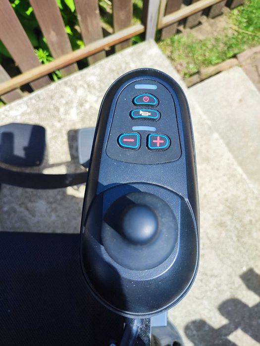 Wózek inwalidzki elektryczny Antar AT52304 jak nowy